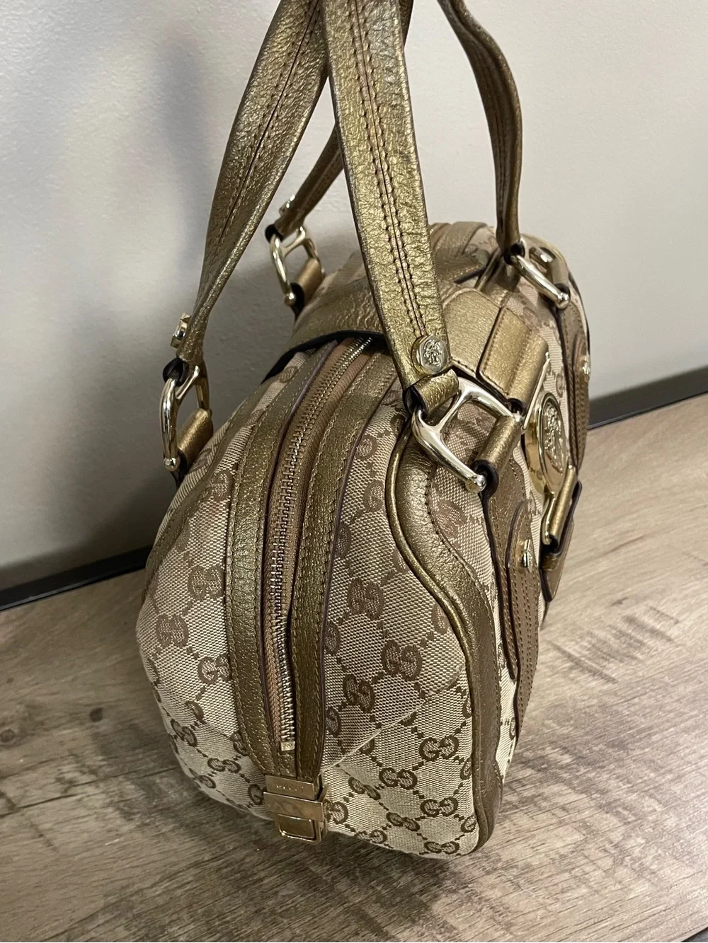 GUCCI Signature GG Monogram METALLIC GOLD Leather AVIATRIX Boston BAG Purse - Picture 3 of 8